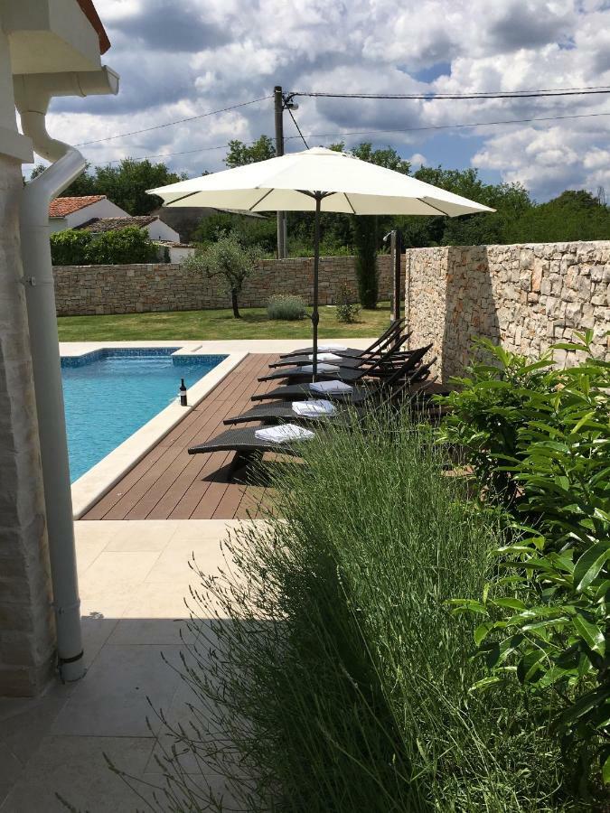 Villa Blanca With A Heated Private Pool Ruzici  Exterior foto